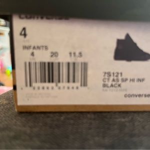 Toddler converse. Size 4C